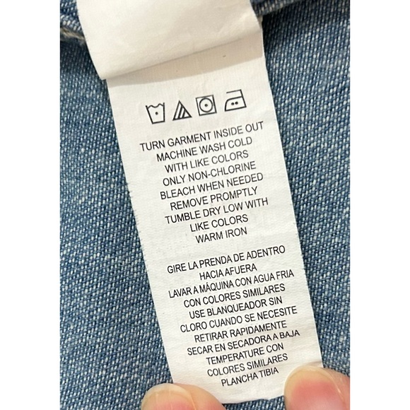 Lucky Brand Women’s Blue Chambray Distressed Button Down Shirt, Size Medium - Picture 12 of 15